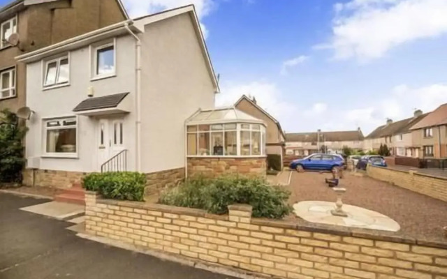 Beautiful Three Bedroom Seaside Retreat