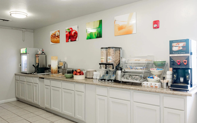Quality Inn & Suites Lathrop - South Stockton
