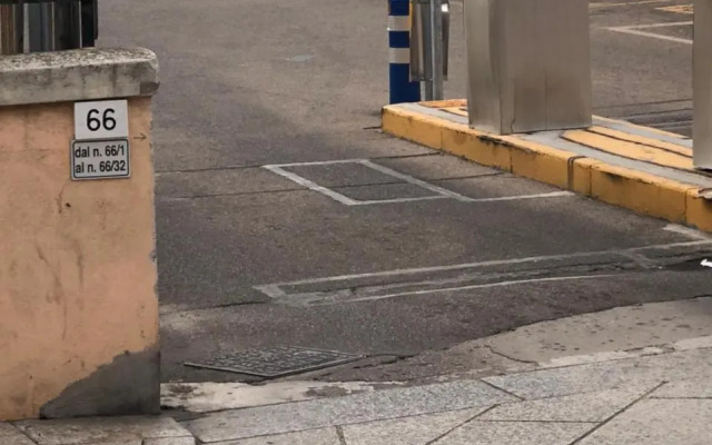 Via Acquedotto n. 66, Condominio "Le Piramidi"