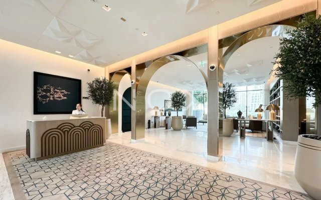 Modern 1BR 15th Floor Palace Residence