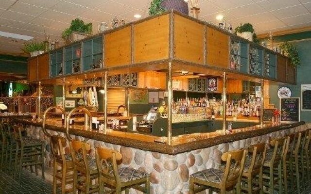 Flat Creek Inn And Suites