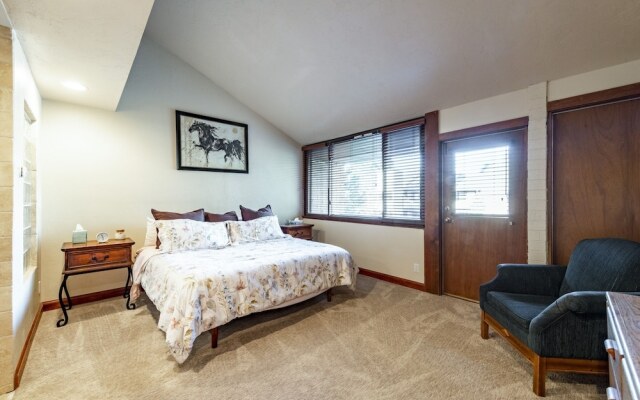 Park Avenue 3 Bedroom Condominiums