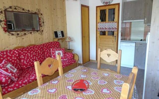 Duplex ensoleillé à Champagny-en-Vanoise - Balcon et terrasse - Proche commerces et télécabine - FR-1-464-1