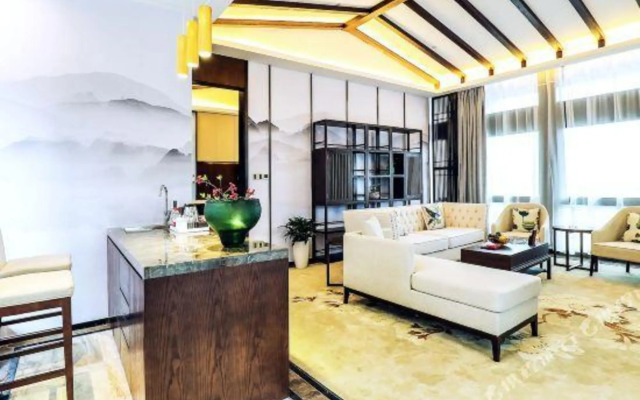 Mira Garden Hotel