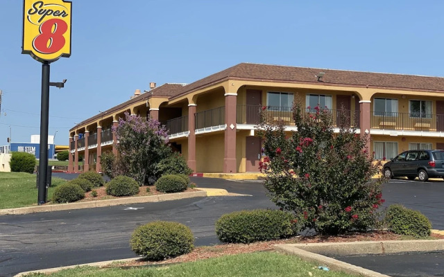 Super 8 Midwest City/East/Okc