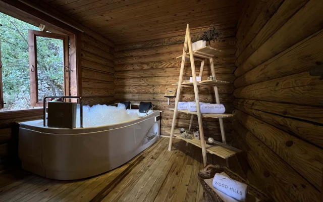 Wood Hills Hotel & Resort