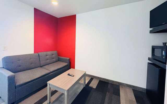 Ramada by Wyndham Sparta/At Speedway