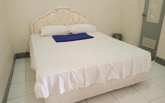 OYO 3915 Hotel Remaja Pacitan