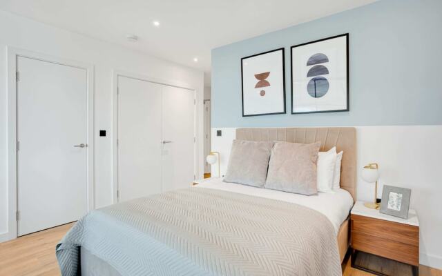 Sleek and Stylish Studio Apartment