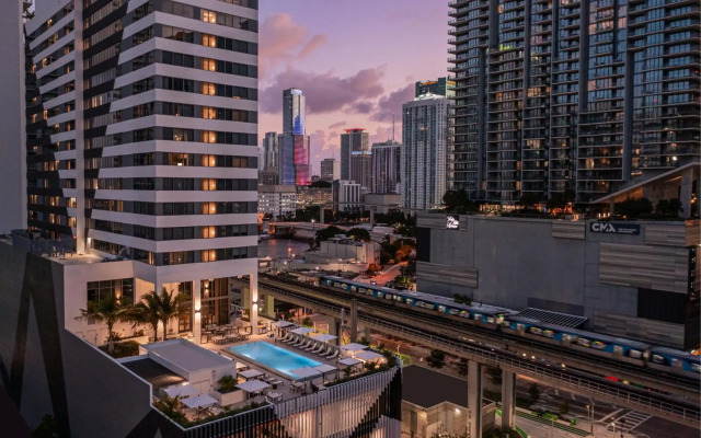 Element Miami Brickell