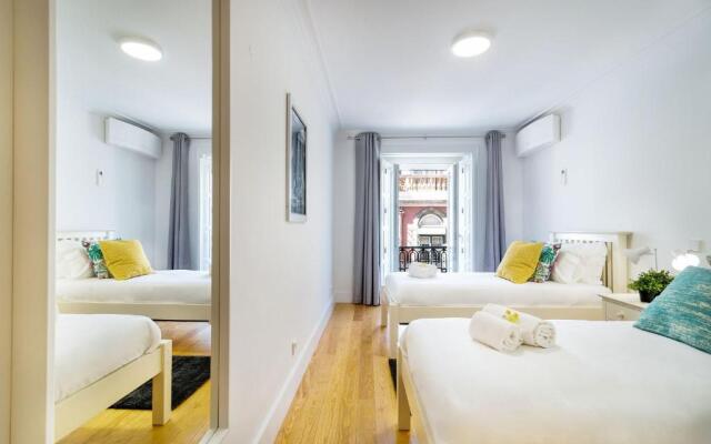 Stunning 2BDR Apartment in Chiado by LovelyStay