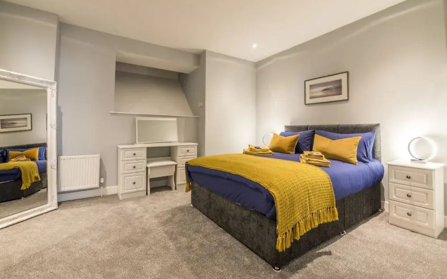 Tipyn O Haul - 1 Bed Apartment - Tenby