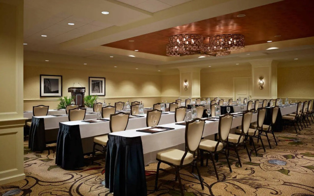 Omni William Penn Hotel