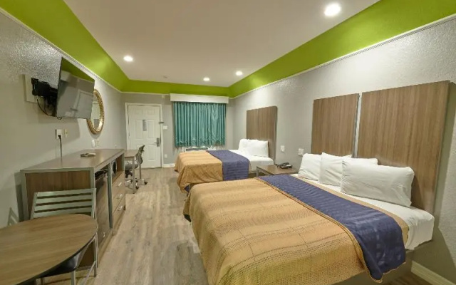 OYO Hotel Bliss Boardwalk