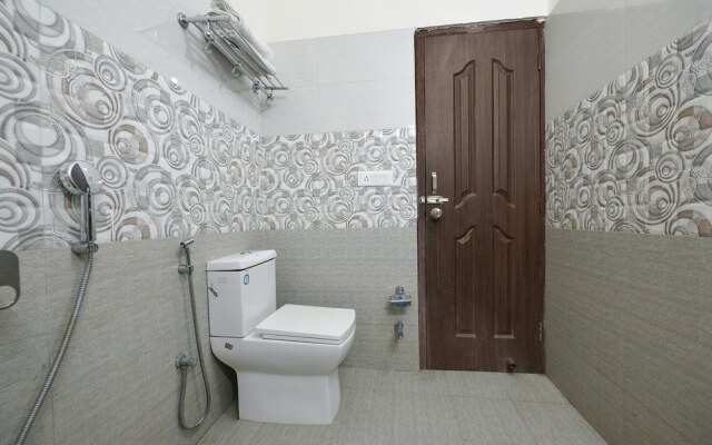 Fabhotel Kempty Lake Resort