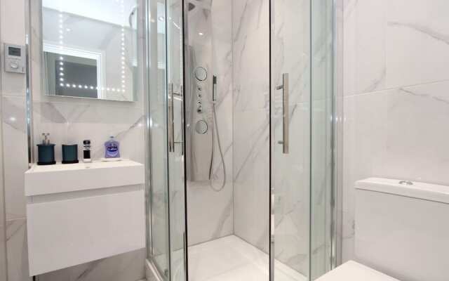 Stunning Brand New Studio Apartment - Sleeps 3