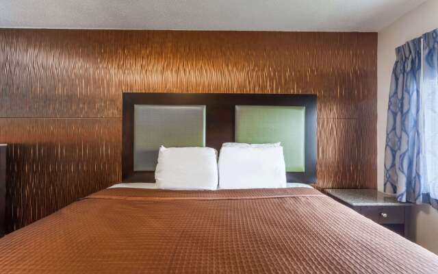 Travelodge by Wyndham South Hackensack