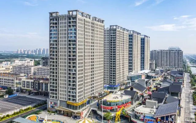 Mehood Lestie – Outside – Dezhou