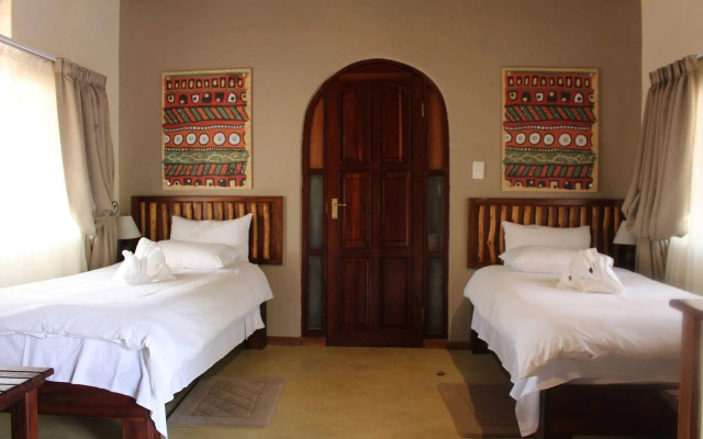 Hobatere Lodge