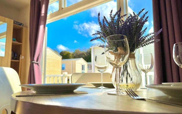 Marton Mere - 3 Bedroom Caravan
