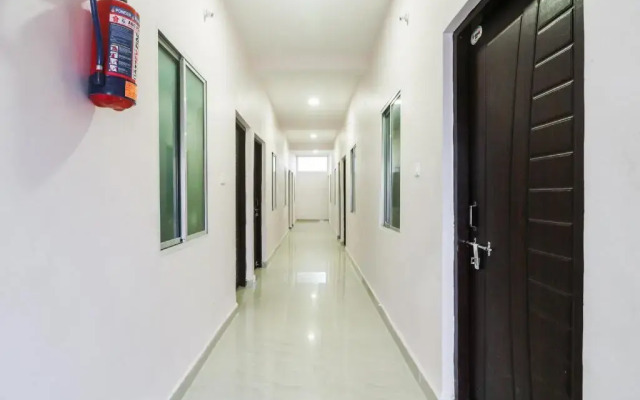 Hotel Golden Leaf by OYO Rooms