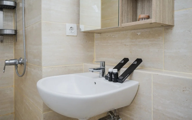 Fancy and Nice Studio at Springwood Residence Tangerang Apartment