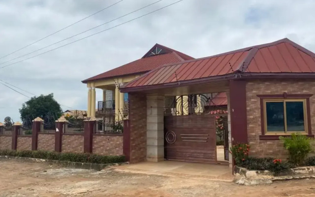 Beautiful 2-bed Apartment in Kumasi
