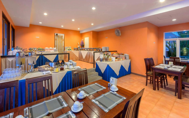Chaiyapruek Suites