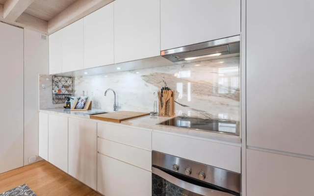 GuestReady - Ladder Mezz