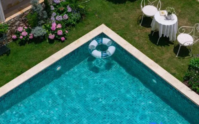 Encore South French Summer Garden Designer Homestay (West Street Kaiyuan Temple Branch) – Pool – Quanzhou