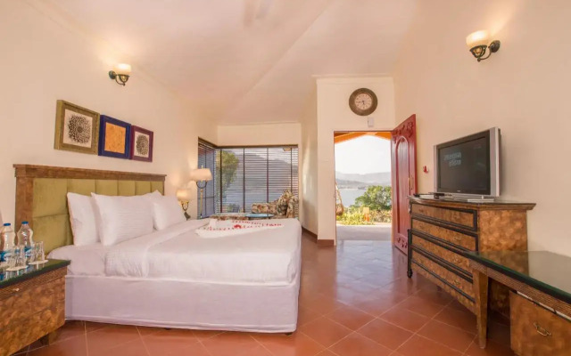 Residency Lake Resort & Spa