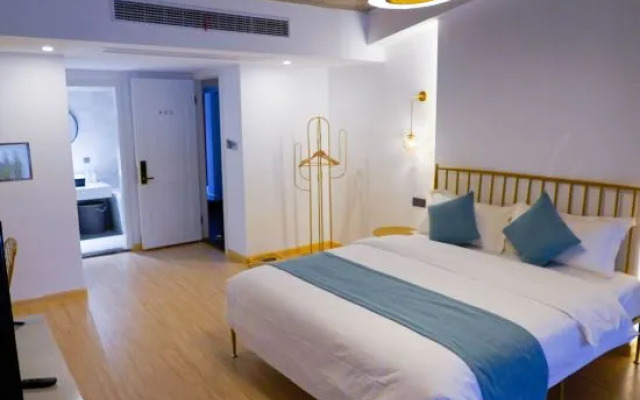 Wuxi Leisure Primary Color Inn