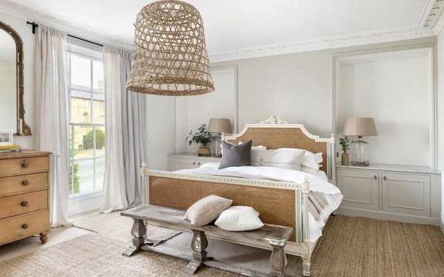Cotswold House