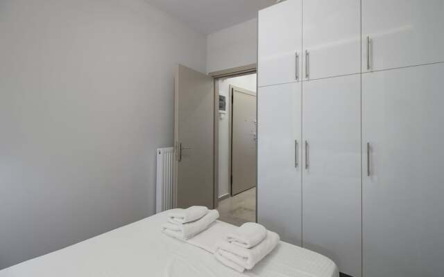 FLOW - White Tower Two Bedroom Suite