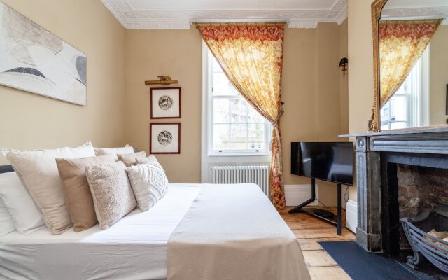 The New Cross Premier Room
