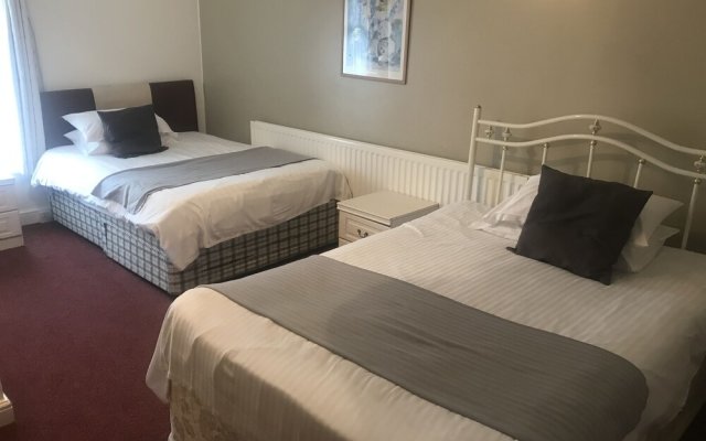 OYO Newcastle West