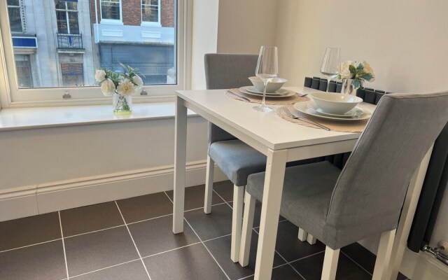 City Centre 1 Bed Sleeps 4 H5