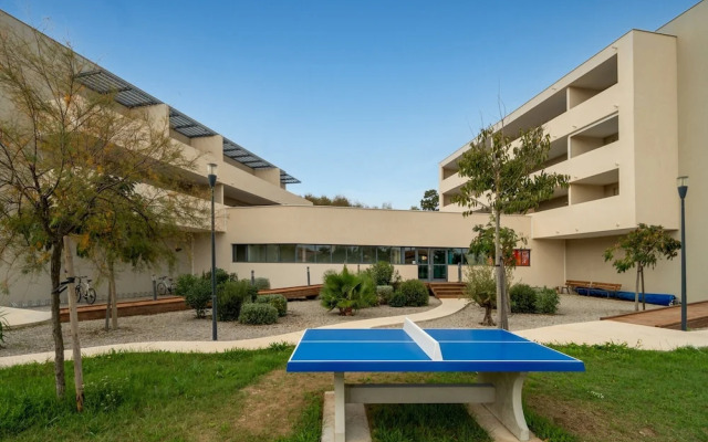 Cozy Beachside Villa in Serignan