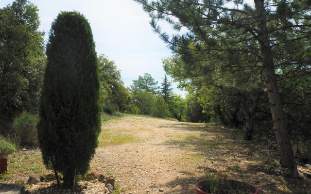 Provencal holiday home with private terrace, Bédoin