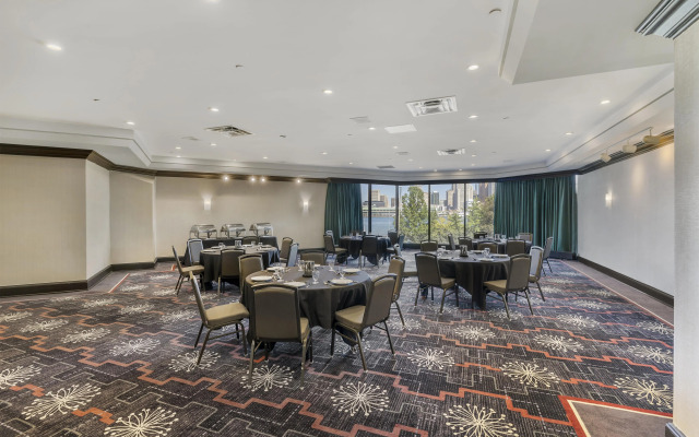 Best Western Plus Waterfront Hotel