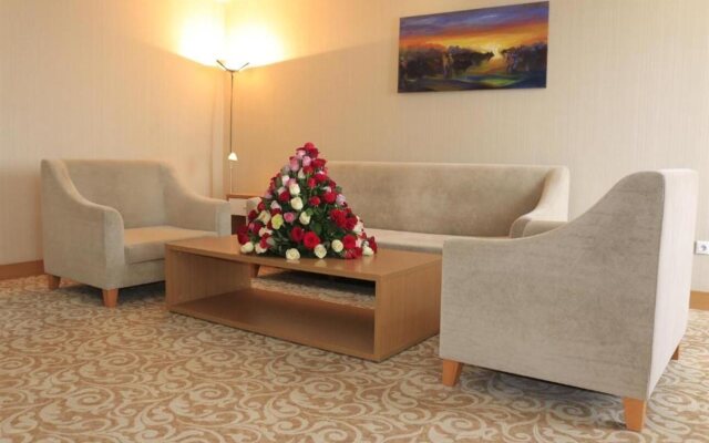 Momona Hotel