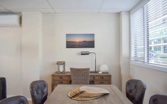 Perfect Ponsonby 2 Bedroom Loft Style Apartment With Parking