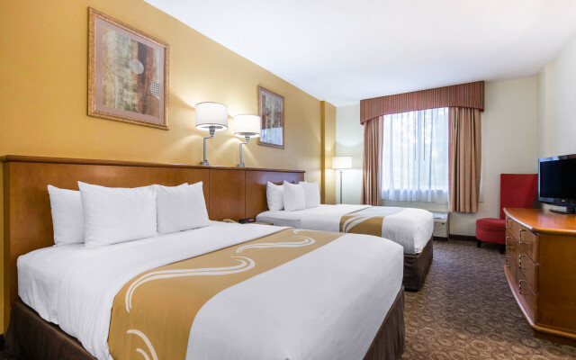 Quality Inn & Suites Near the Theme Parks
