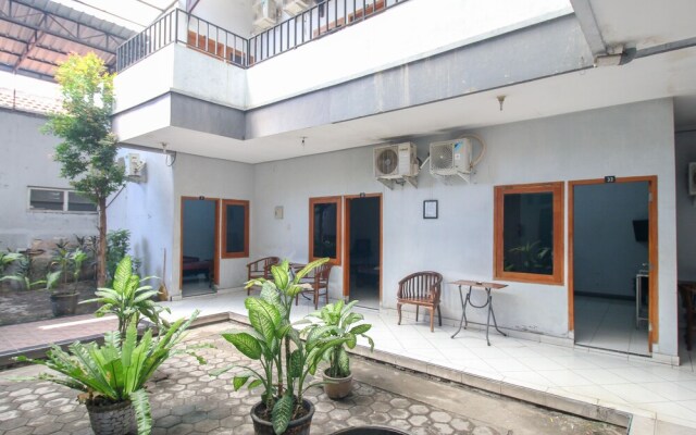 Airy Stasiun Balapan Monginsidi 106 Solo