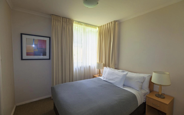 The Denman Hotel – Guest Rooms – Thredbo