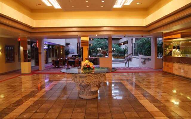Ramada by Wyndham Viscount Suites Tucson East