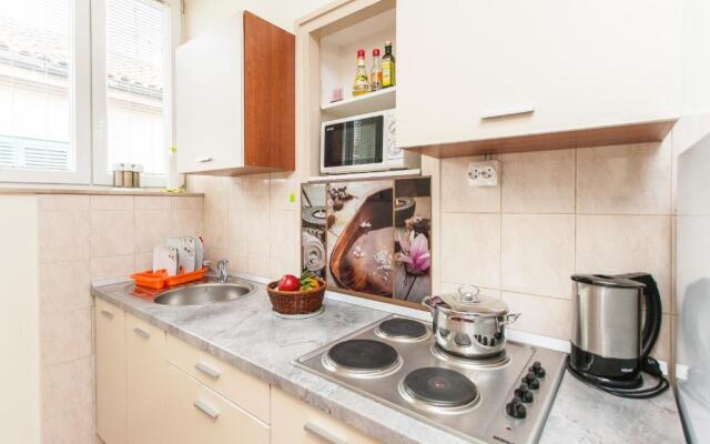 Nena City Center Apartment