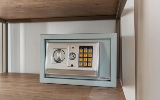 Seaside Retreat Green Coast