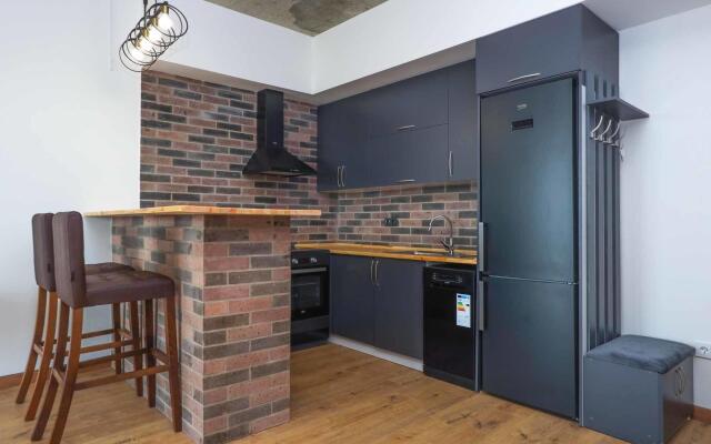 Stay Inn on Eznik Kokhbatsi Street 16