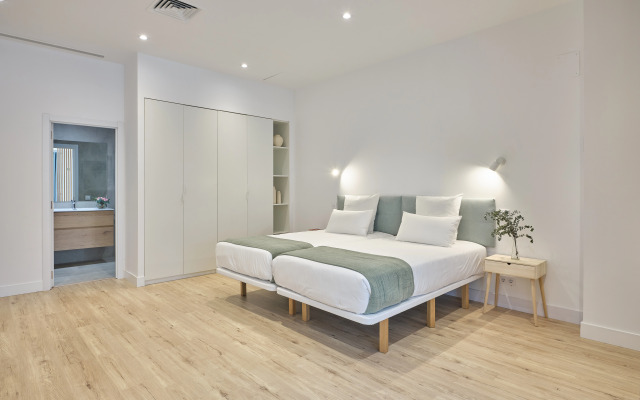 Paseo Suites Hotel